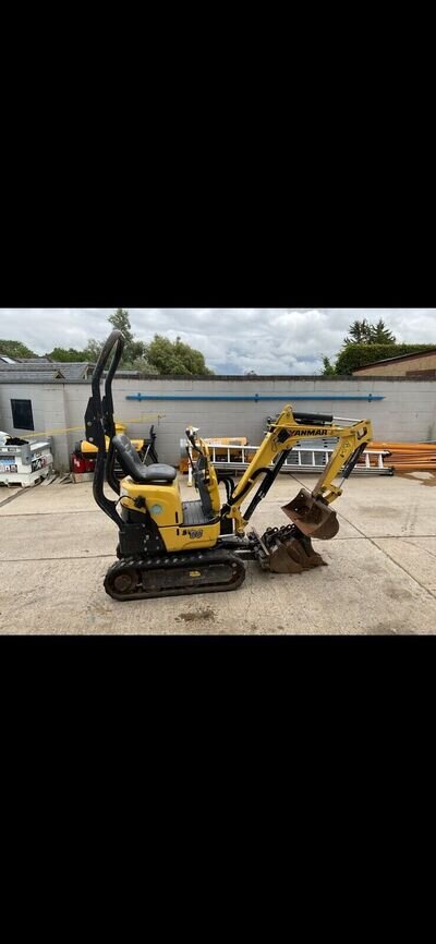 MINI DIGGER YANMAR SV08 3/4TON MINI DIGGER 680MM -840MM WIDE