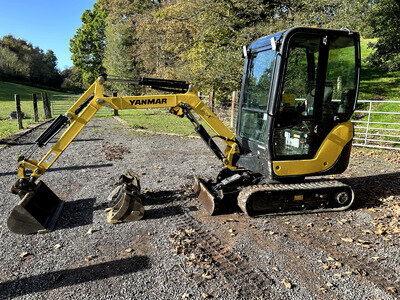 Yanmar digger sv18 / 2020 / 2 ton / mini digger / expanding tracks