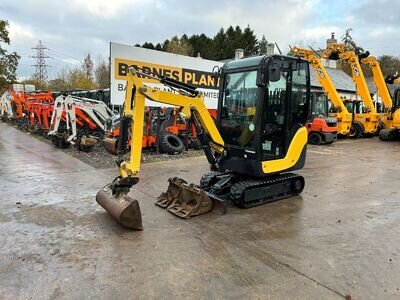 * 2017 Yanmar SV16 * Just 2675 hours * Enclosed cab 1.7 ton Mini Digger