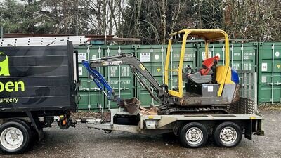 Volvo EC15B Mini Digger & Ifor Williams GX84